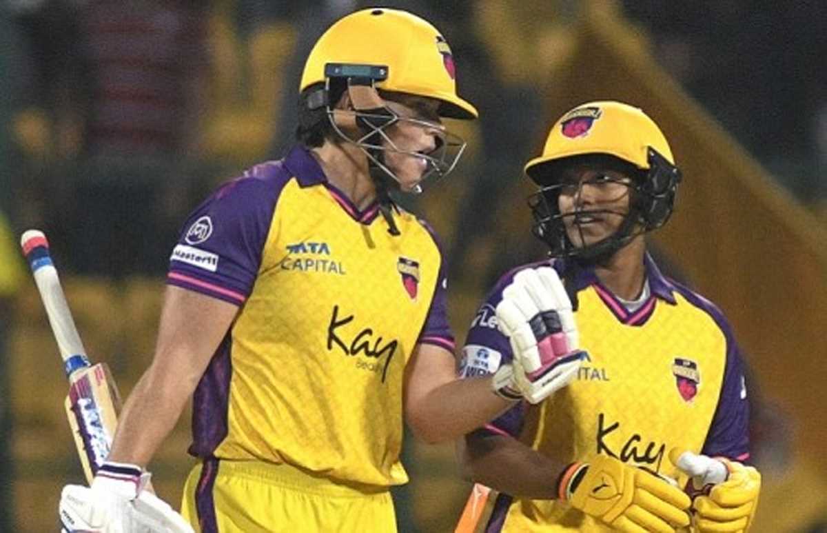 डब्ल्यूपीएल 2024 : हैरिस, सोफी ने यूपी वारियर्स को गुजरात जायंट्स पर छह विकेट से जीत दिलाई